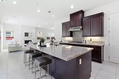 2812 Mount Dana Dr, Dublin, CA 94568 - Photo 12