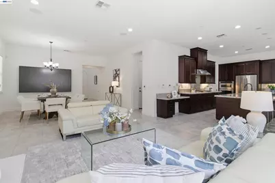 2812 Mount Dana Dr, Dublin, CA 94568 - Photo 8