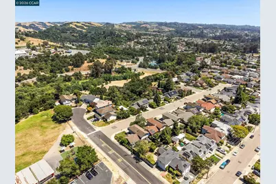 19009 Helton St, Castro Valley, CA 94546 - Photo 52