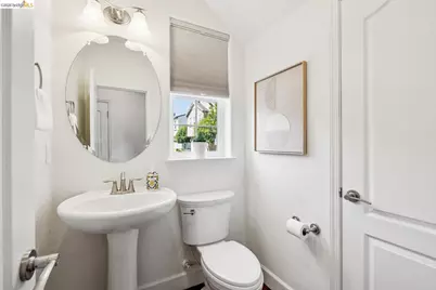 1521 Glenn St, Hayward, CA 94545 - Photo 10