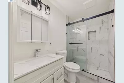 718 26th St, Oakland, CA 94612 - Photo 32