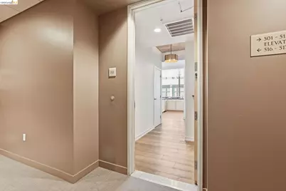 311 2nd St #516, Oakland, CA 94607 - Photo 8