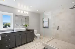 320 Lee St, Oakland, CA 94610 - Photo 46