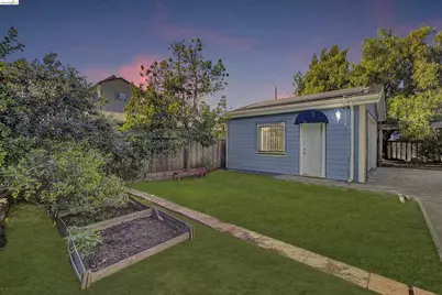 2635 10th St, Oakland, CA 94601 - Photo 46