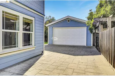 2635 10th St, Oakland, CA 94601 - Photo 42
