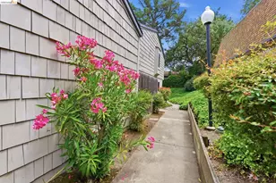 1833 Holland Dr, Walnut Creek, CA 94596 - Photo 4