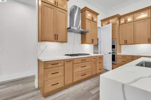 5200 Shirehills Ln, Carmichael, CA 95608 - Photo 14