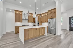 5200 Shirehills Ln, Carmichael, CA 95608 - Photo 10