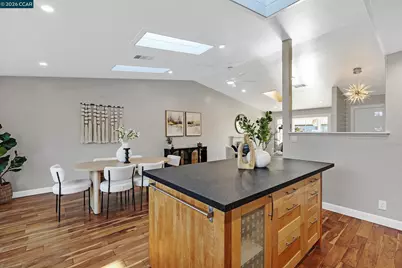 335 Lakeside Ct, Martinez, CA 94553 - Photo 12