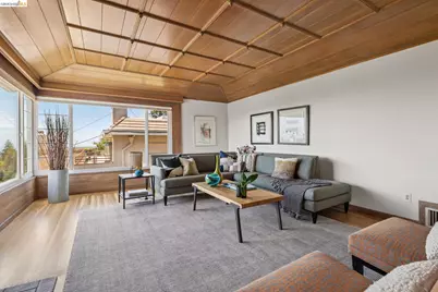 2541 Hilgard Ave, Berkeley, CA 94709 - Photo 6