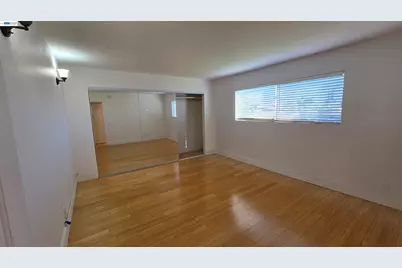 2884 Sawtelle Blvd #217, Los Angeles, CA 90064 - Photo 4