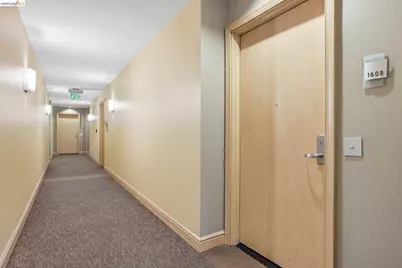 1 Lakeside Dr #1608, Oakland, CA 94612 - Photo 22