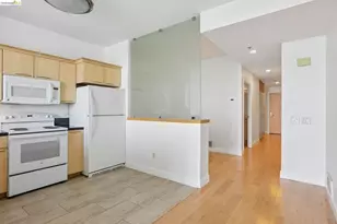 1 Lakeside Dr, Oakland, CA 94612 - Photo 12