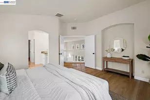 8232 Tanforan Ct, Newark, CA 94560 - Photo 38