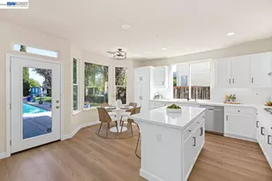 8232 Tanforan Ct, Newark, CA 94560 - Photo 12