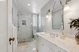 901 Paramount Rd, Oakland, CA 94610 - Photo 40