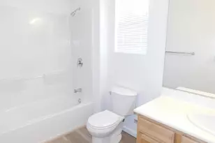 639 Heritage Cir, Ashland, CA 94580 - Photo 14