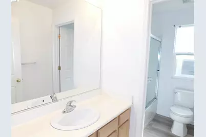 639 Heritage Cir, Ashland, CA 94580 - Photo 12