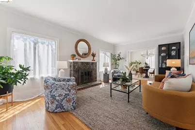 584 Martin St, Oakland, CA 94609 - Photo 2