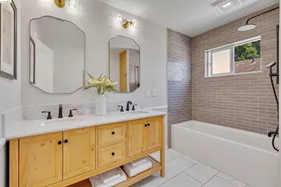 4421 Harbor View Ave, Oakland, CA 94619 - Photo 28