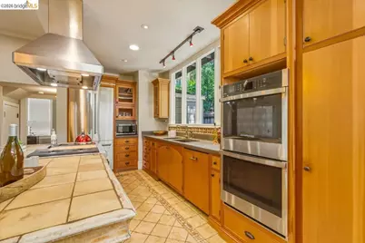 1631 La Vereda Rd, Berkeley, CA 94709 - Photo 10