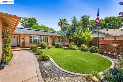 960 Kern Ct, Livermore, CA 94551 - Photo 2