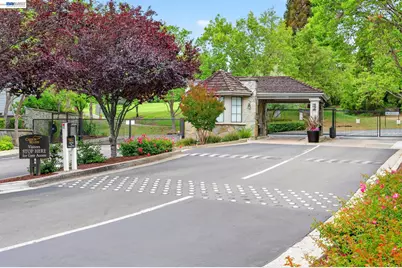 610 Canyon Woods Ct #D, San Ramon, CA 94582 - Photo 36
