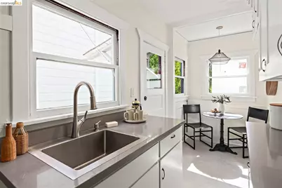 1418 Spruce St, Berkeley, CA 94709 - Photo 50