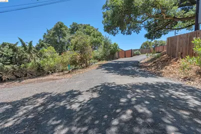 7001 Monte Verde Rd, El Sobrante, CA 94803 - Photo 38