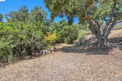 7001 Monte Verde Rd, El Sobrante, CA 94803 - Photo 26