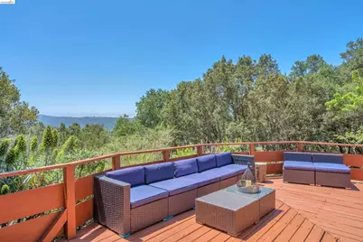 7001 Monte Verde Rd, El Sobrante, CA 94803 - Photo 22