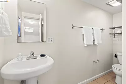 1418 Spruce St, Berkeley, CA 94709 - Photo 54
