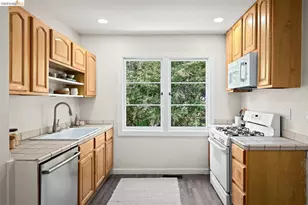 1418 Spruce St, Berkeley, CA 94709 - Photo 18