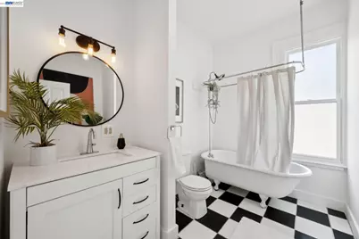 758 A Alcatraz Avenue, Oakland, CA 94609 - Photo 36
