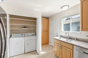 4610 Granada Way, Union City, CA 94587 - Photo 12