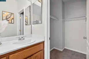 221 Victory Way, Suisun City, CA 94585 - Photo 38