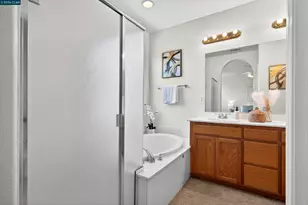 221 Victory Way, Suisun City, CA 94585 - Photo 34
