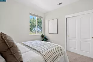 221 Victory Way, Suisun City, CA 94585 - Photo 48