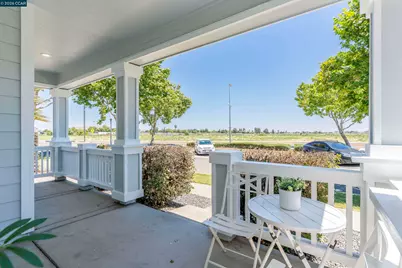 221 Victory Way, Suisun City, CA 94585 - Photo 6
