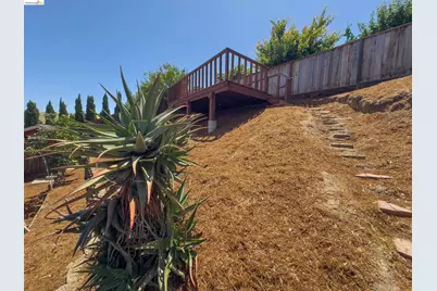 512 Burdick Dr, Bay Point, CA 94565 - Photo 40