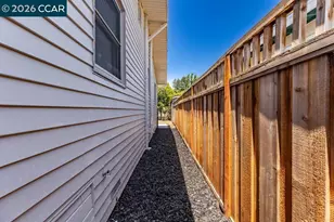 1709 Auseon Ave, Oakland, CA 94621 - Photo 38