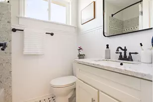 725 54th St, Oakland, CA 94609 - Photo 34