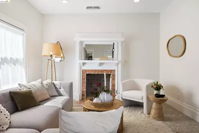 725 54th St, Oakland, CA 94609 - Photo 30