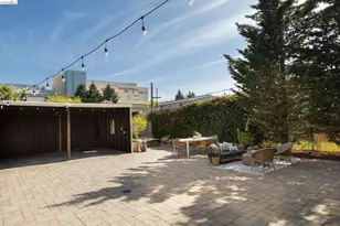 725 54th St, Oakland, CA 94609 - Photo 44