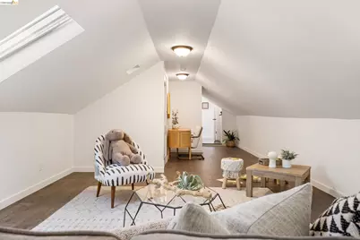 725 54th St, Oakland, CA 94609 - Photo 36
