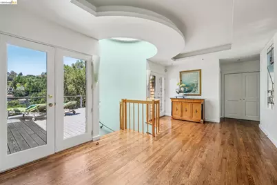2223 Tunnel Rd, Oakland, CA 94611 - Photo 12