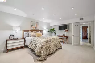 2223 Tunnel Rd, Oakland, CA 94611 - Photo 46