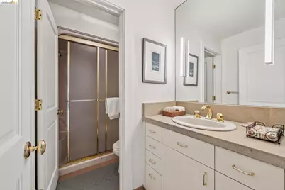 2223 Tunnel Rd, Oakland, CA 94611 - Photo 40