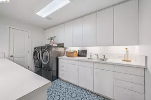 2223 Tunnel Rd, Oakland, CA 94611 - Photo 42