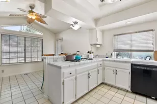 2244 Colonial Ct, Discovery Bay, CA 94505 - Photo 14